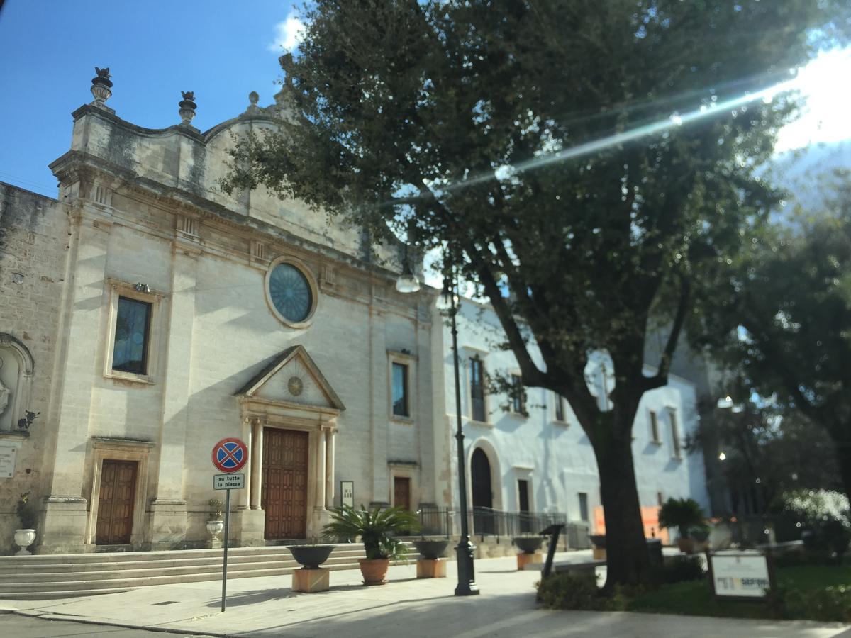 Villa La Serenata Di Pietro Таранто Экстерьер фото